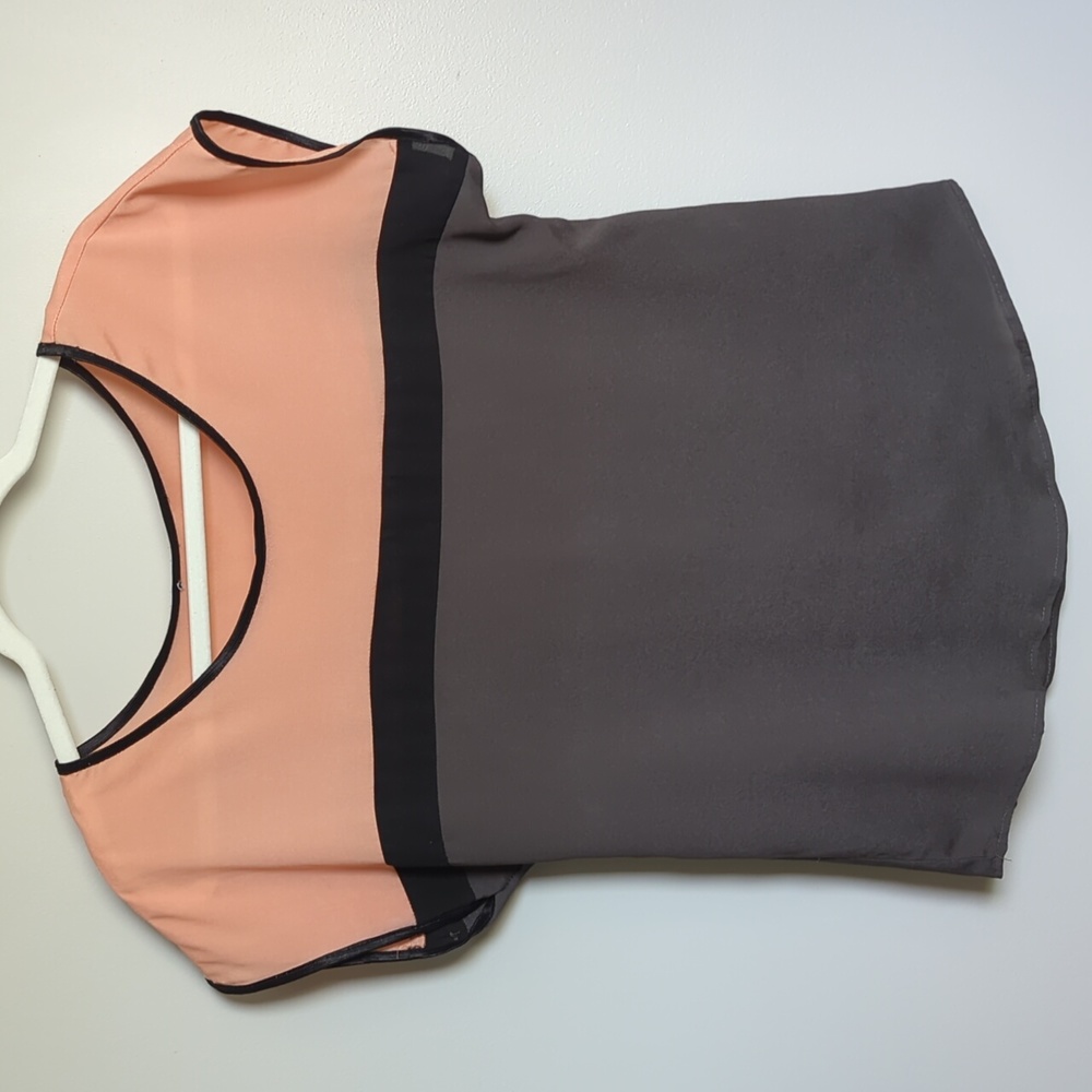 Light summer colorblock t-shirt, coral pink, gray and black